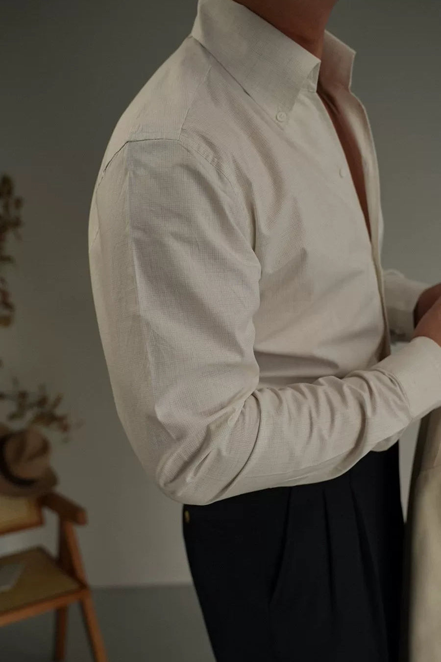 Classic Linen Button-Down Shirt in Neutral Tone